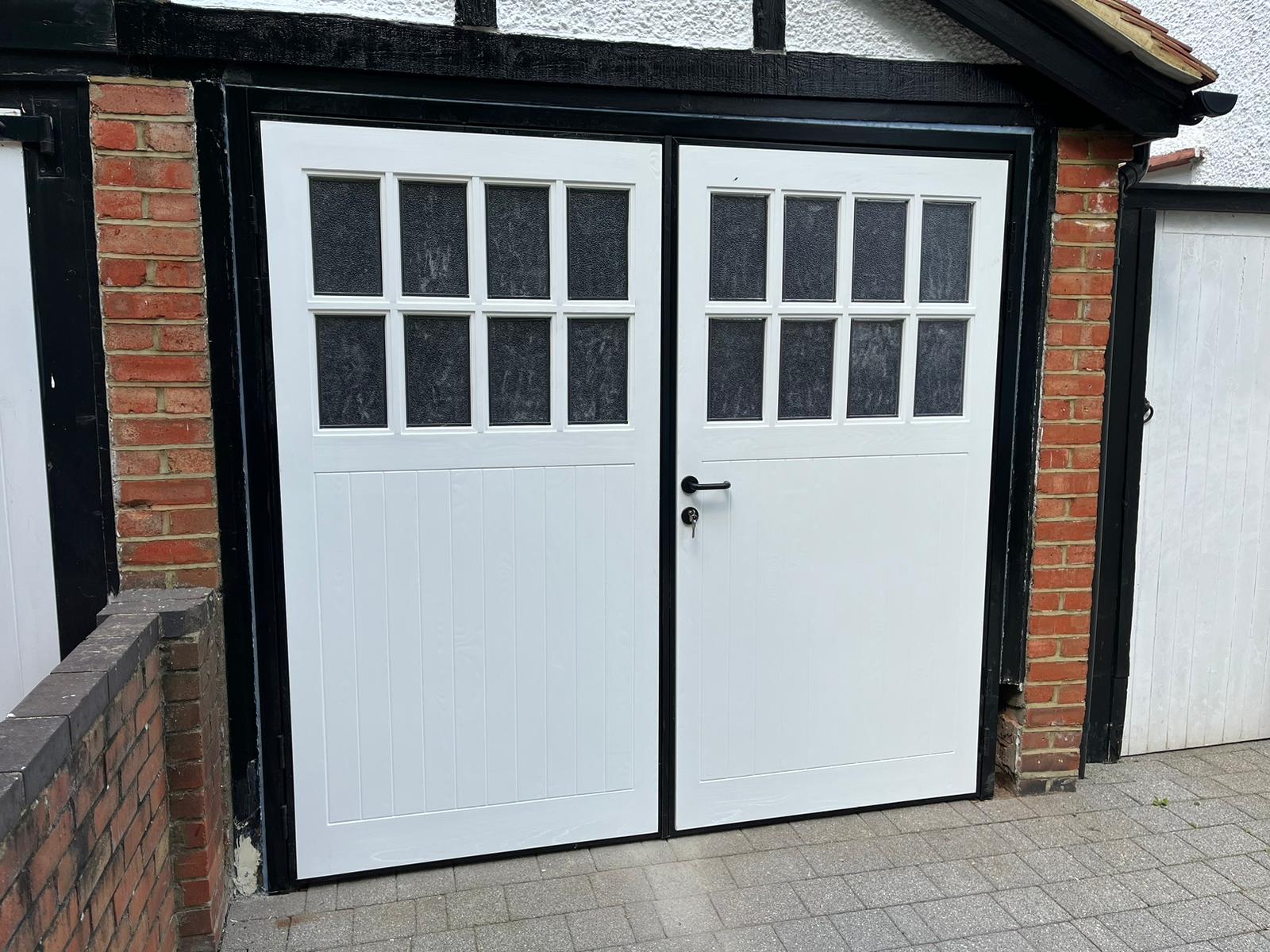 Betchworth GRP side hinged White Woodgrain