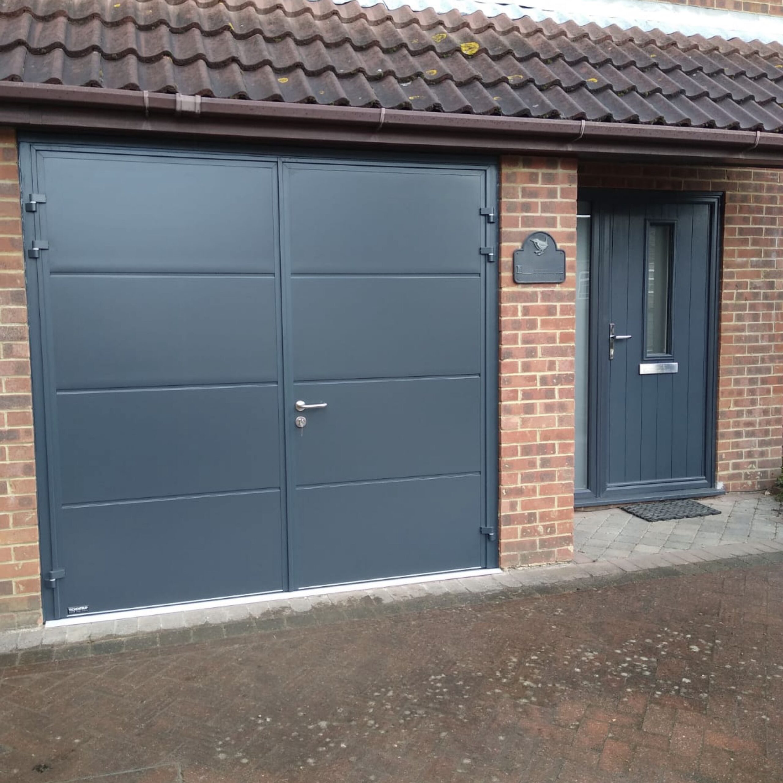 Image 18 -Insulated Steel Solid Horizontal Side Hinged - Anthracite Grey